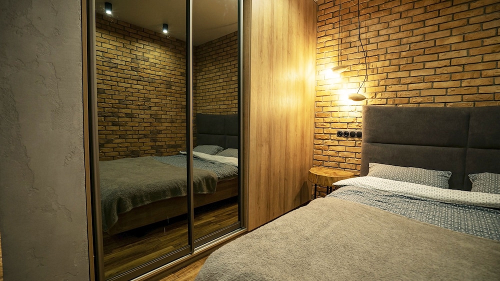 EcoLoft Studios