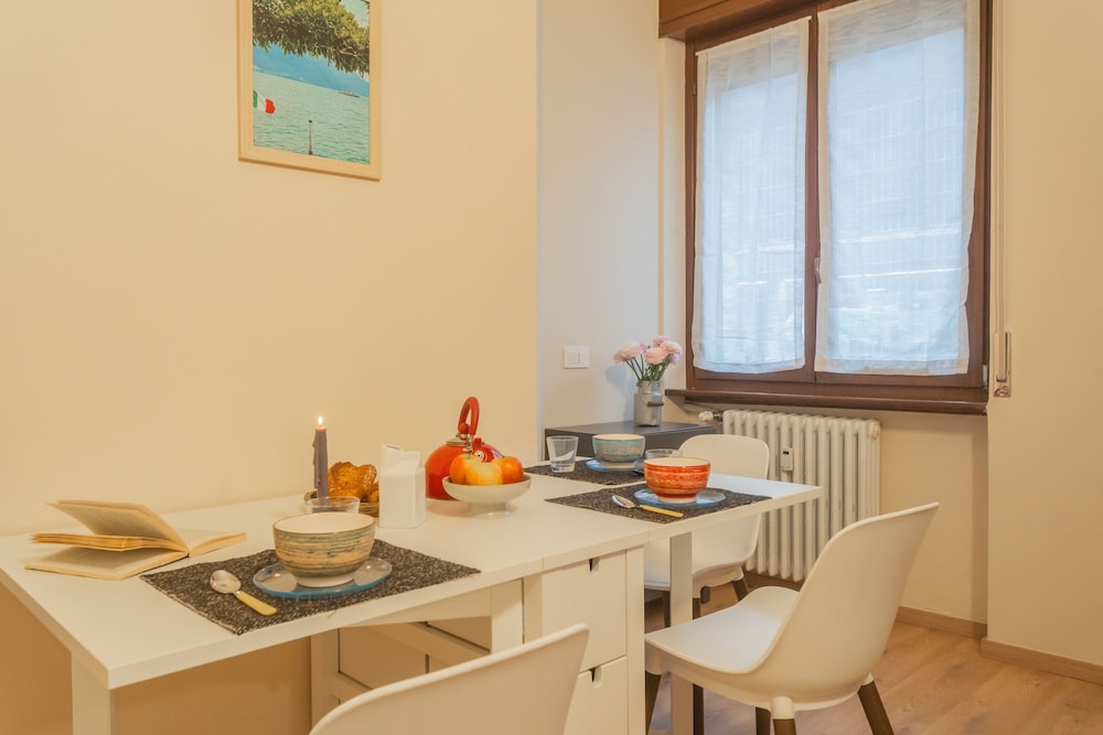 Simar Apartments Nearby Como S G Train Station photo 4