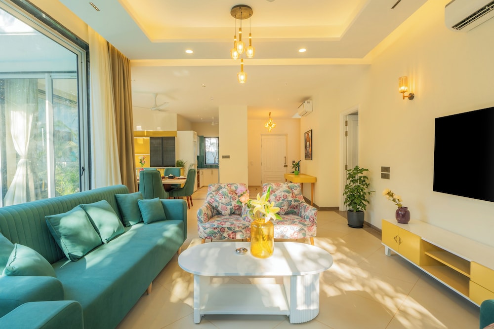 ELIVAAS Laguna Camellia | Luxe 4 BHK Villa Near Popular Beaches with Private Pool