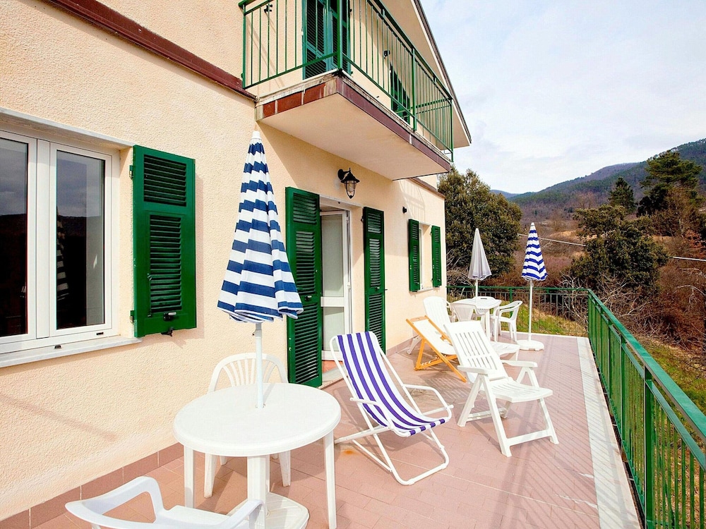 Rustic Cottage Charm in Liguria