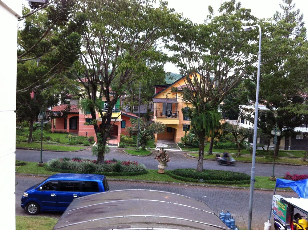 Villa Kota Bunga Semanggi