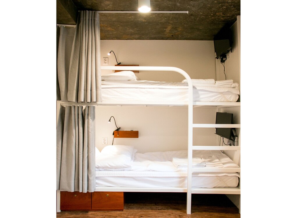 Hi Jun Guesthouse