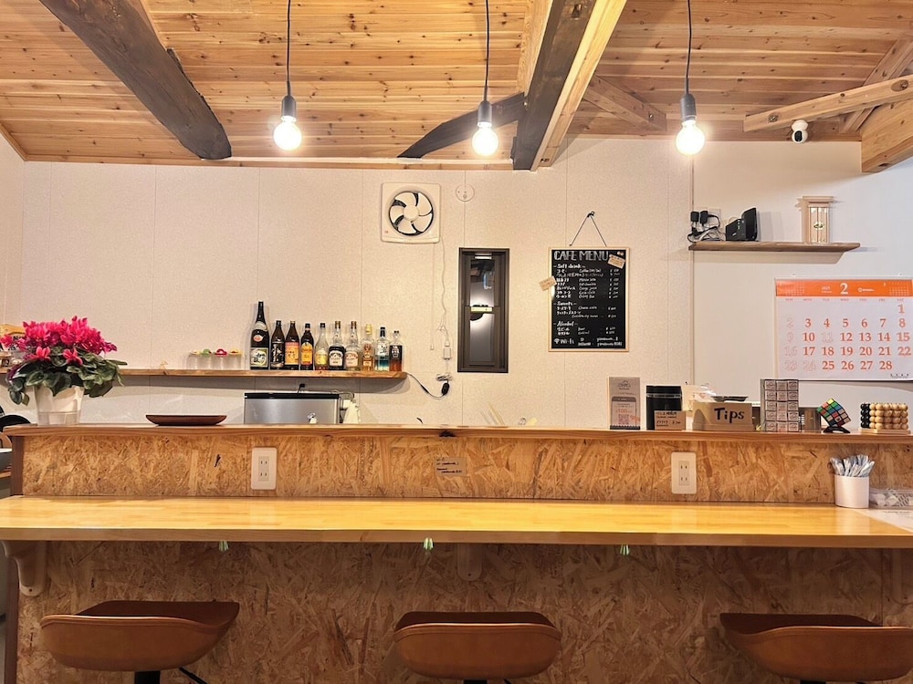 GuestHouse & Cafe Yamaboushi - Hostel