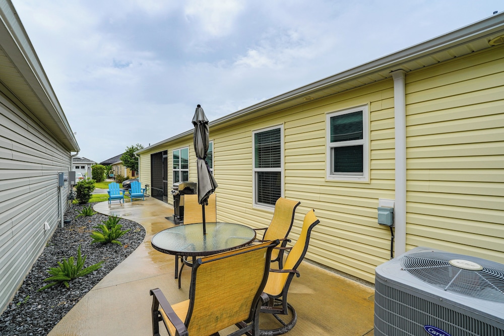 Pool & Golf Access: Vibrant Home in The Villages!