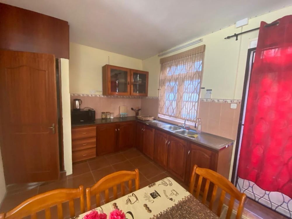 3-bedroom Duplex Seaview Beach Access Flic en Flac view 4
