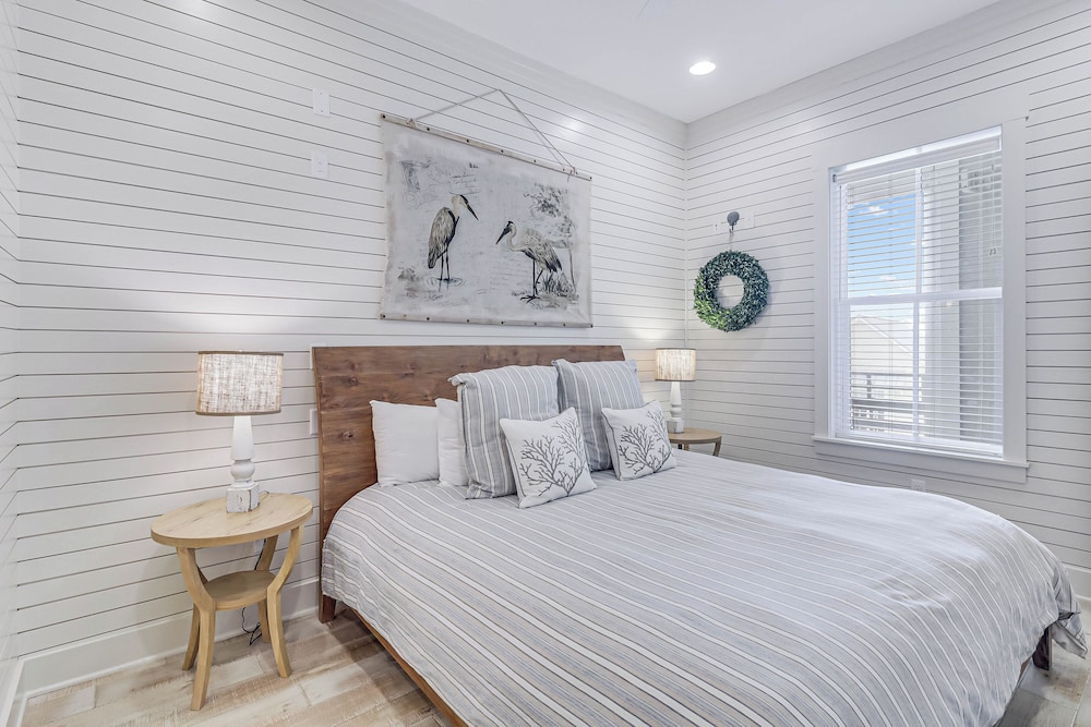 Beach Bungalow TC 2305