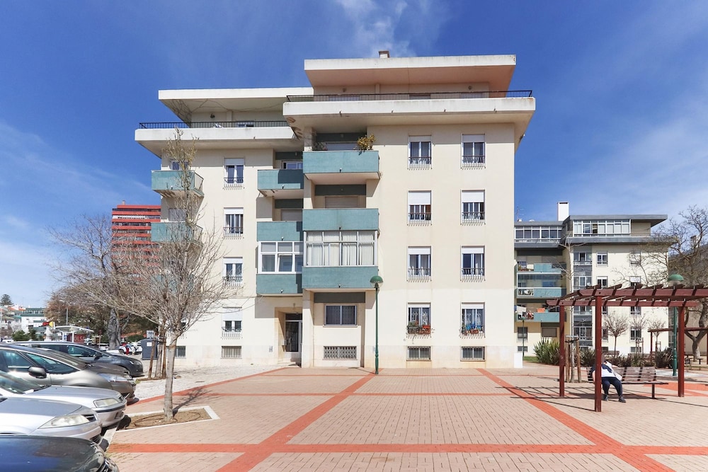 Oeiras Vacations - Oeiras Balcony by Homing - Property Image 1