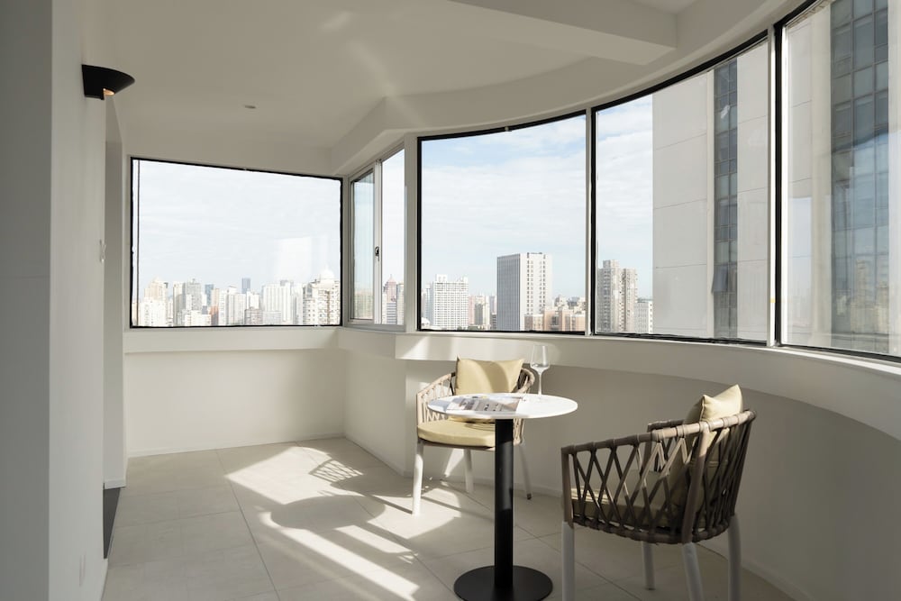 Book and Bed - Xujiahui
