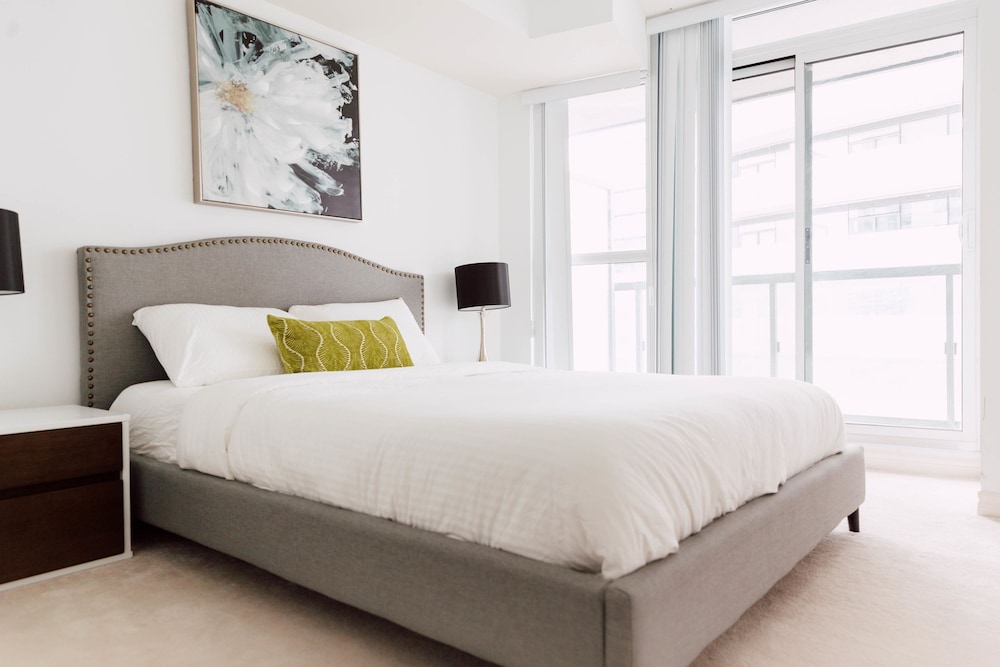 Sarkar Suites - Downtown Apartments - Image 3