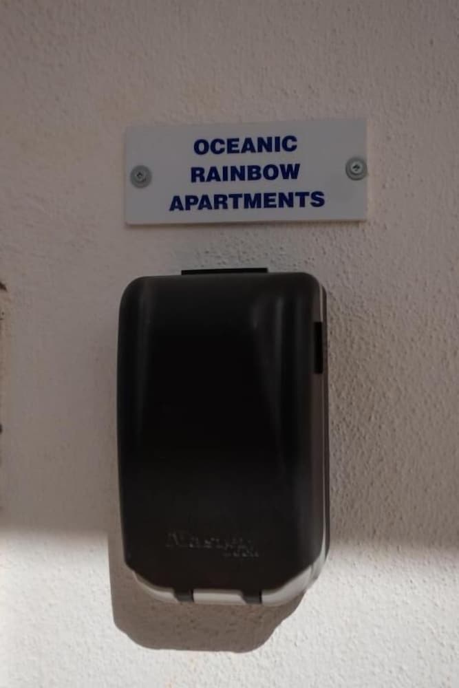 Oceanic Rainbow Apartment-Albufeira view 2