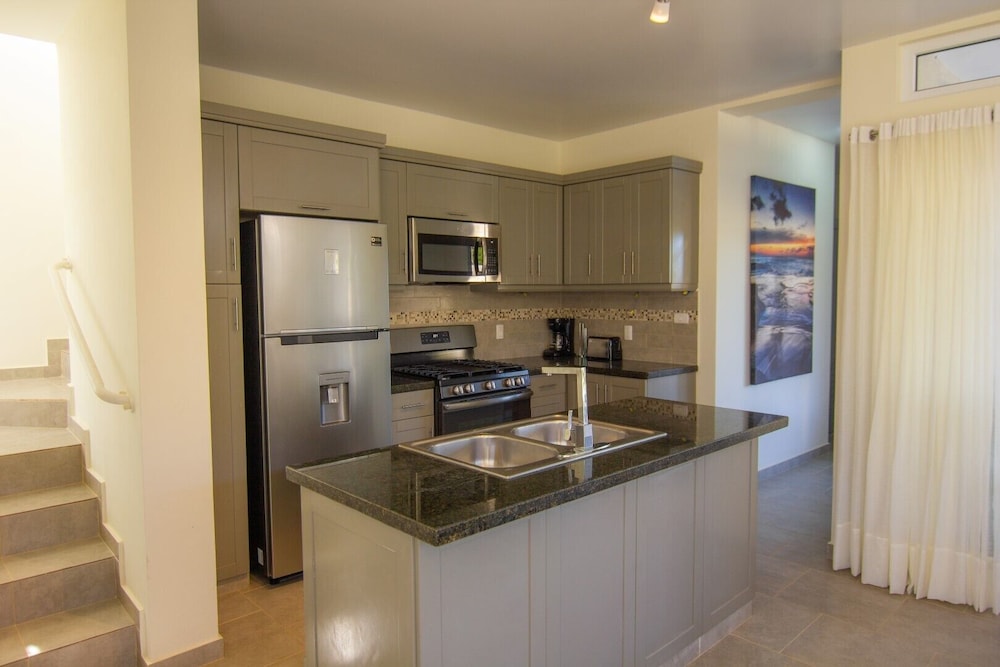 Cozy and Charming two Bedroom Villa view 5