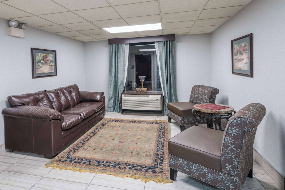 Days Inn by Wyndham Goodlettsville/Nashville - Property Image 24