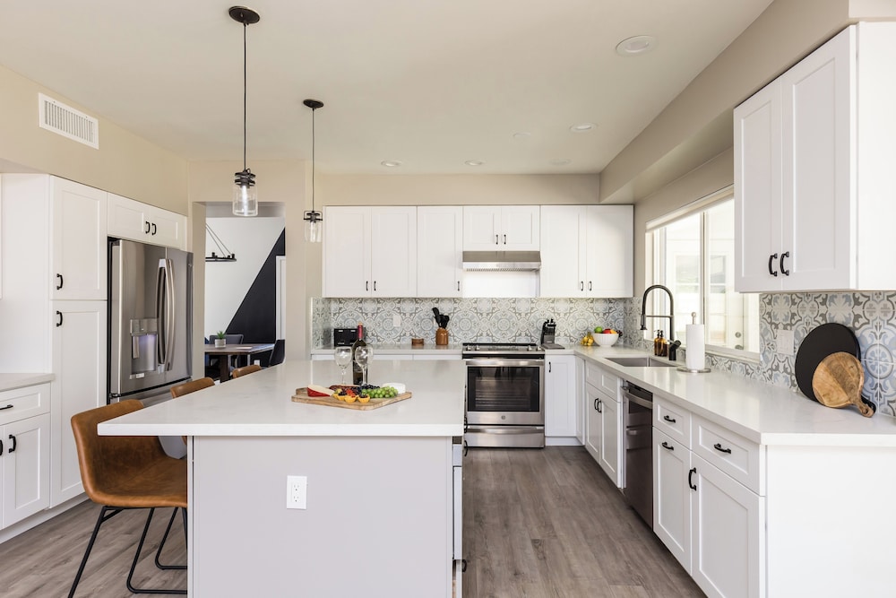 Sereno - Sparkling Pool - Near Scottsdale Quarter