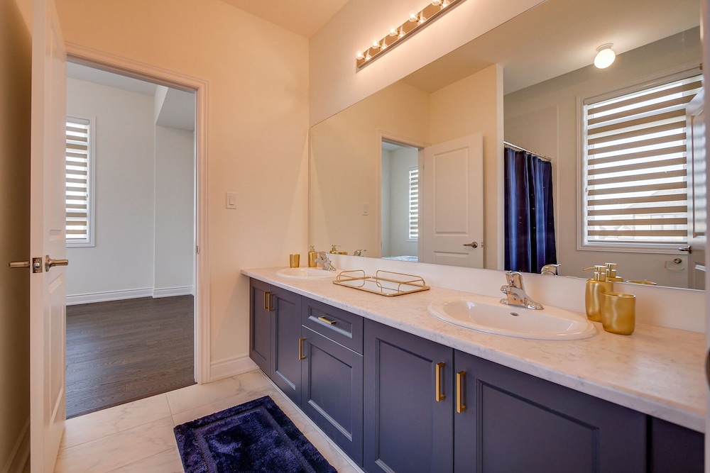 Aaira Suites Luxury Villa - Image 5