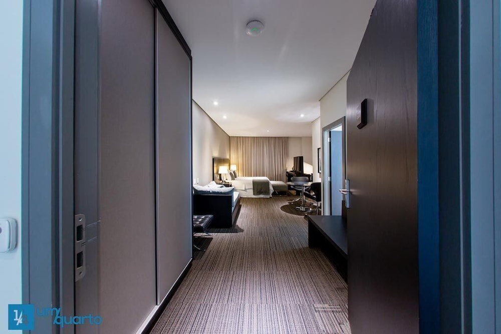 Manhattan On Floor view 3