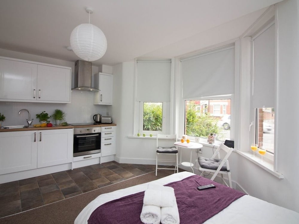 Beddoe Apartments
