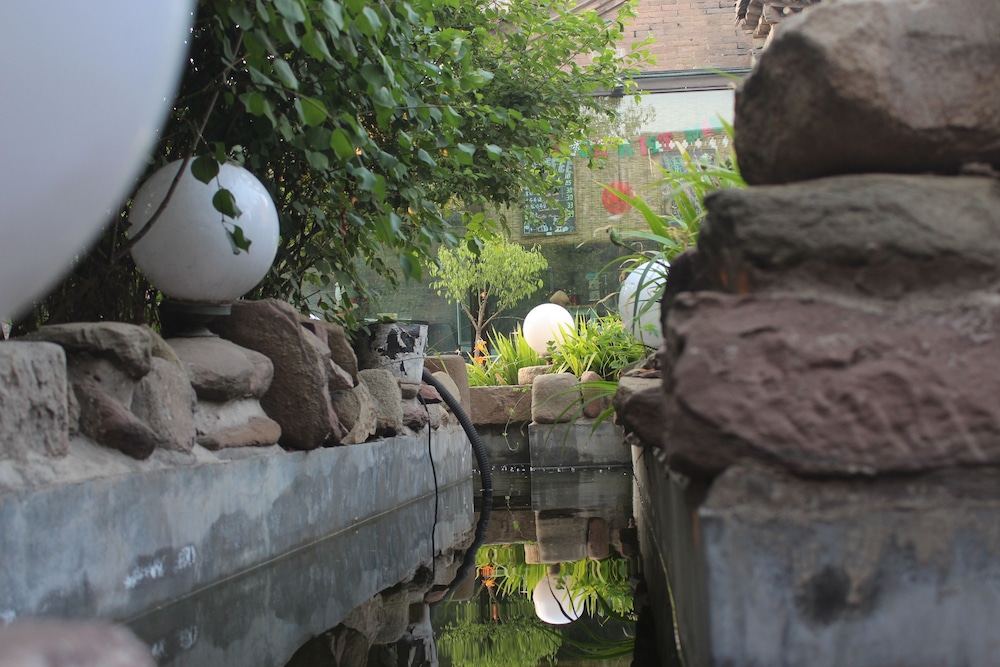 City Wall Old House.Ji Residence