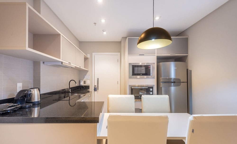 MHF II Apts Variados em Prédio com Vista para o Mar em Itapema