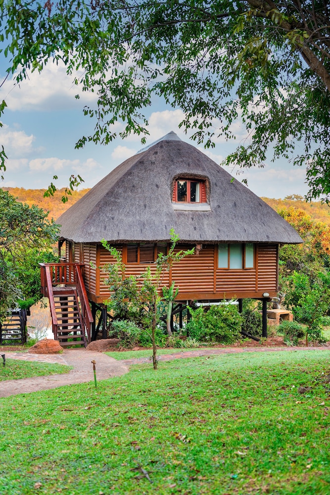Valamanzi Lodge view 4