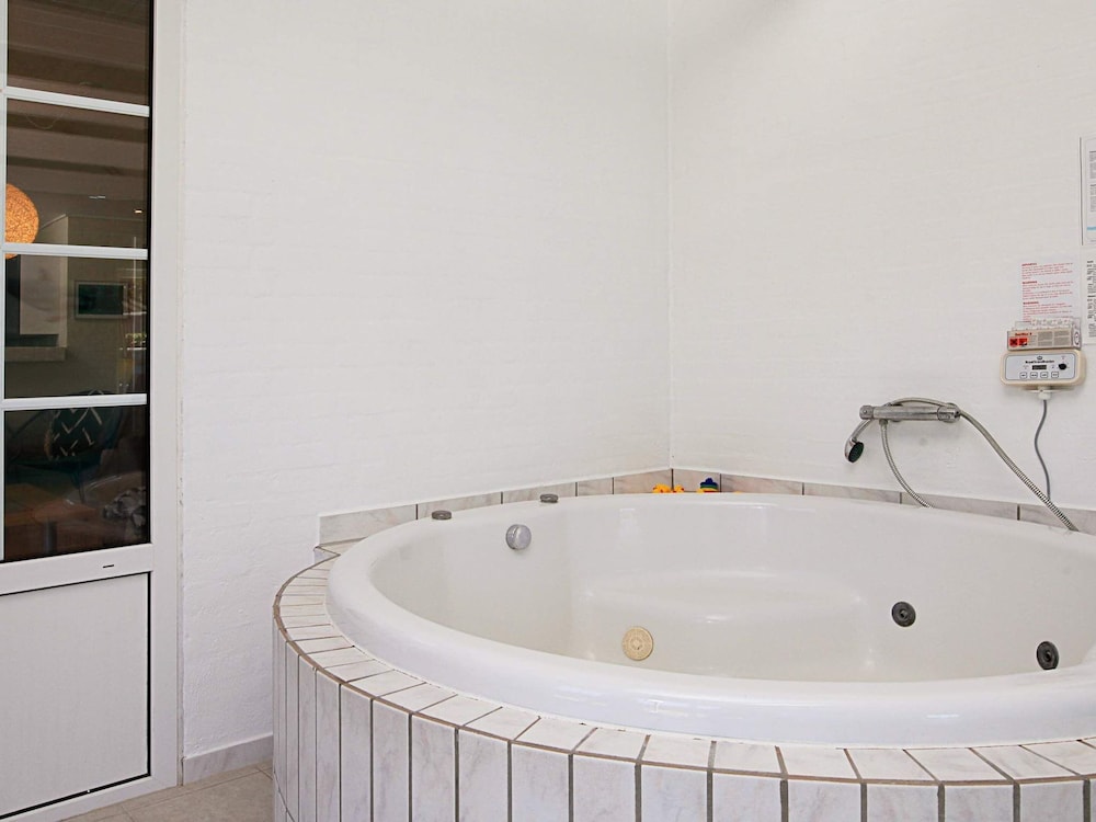 12 Person Holiday Home in Vaeggerlose view 4