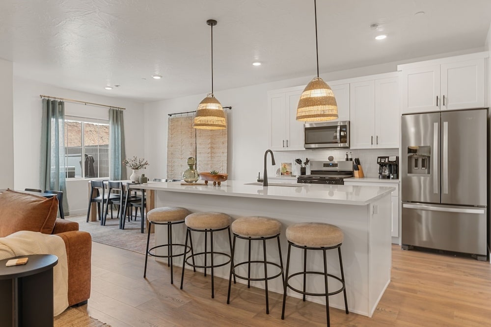 Red Haven 4 Bedroom Home