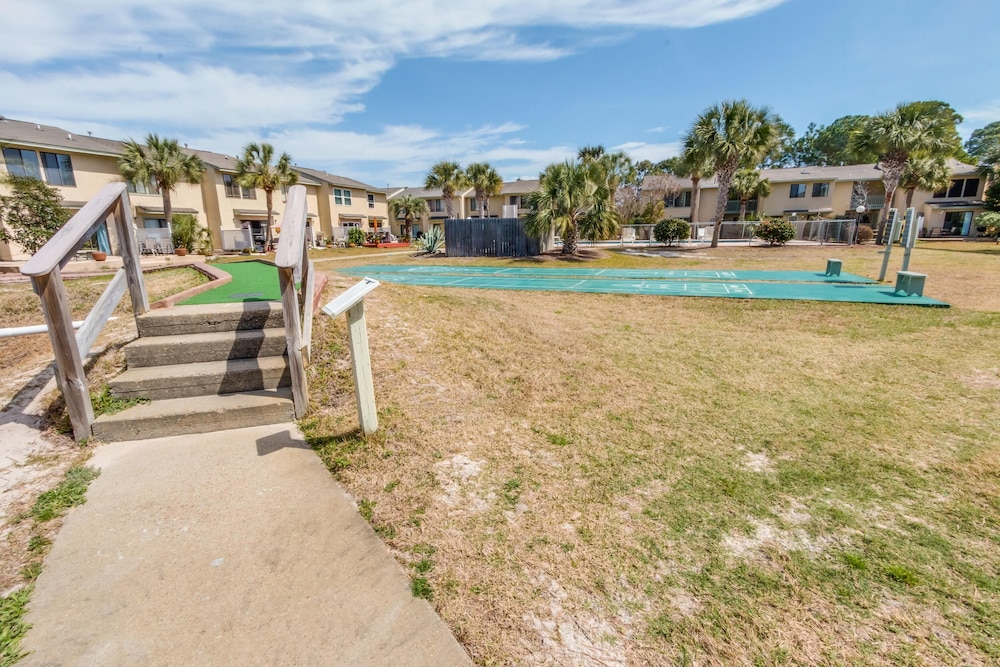 Gulf Highlands by Book That Condo