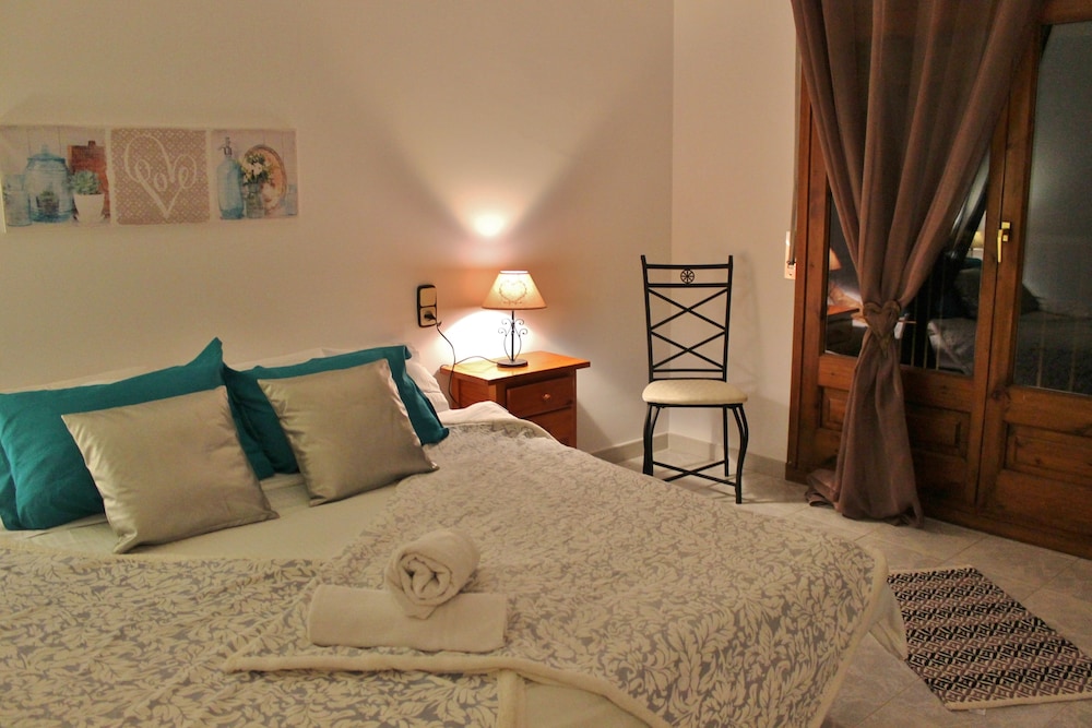 AMPG Erts Bed and Breakfast