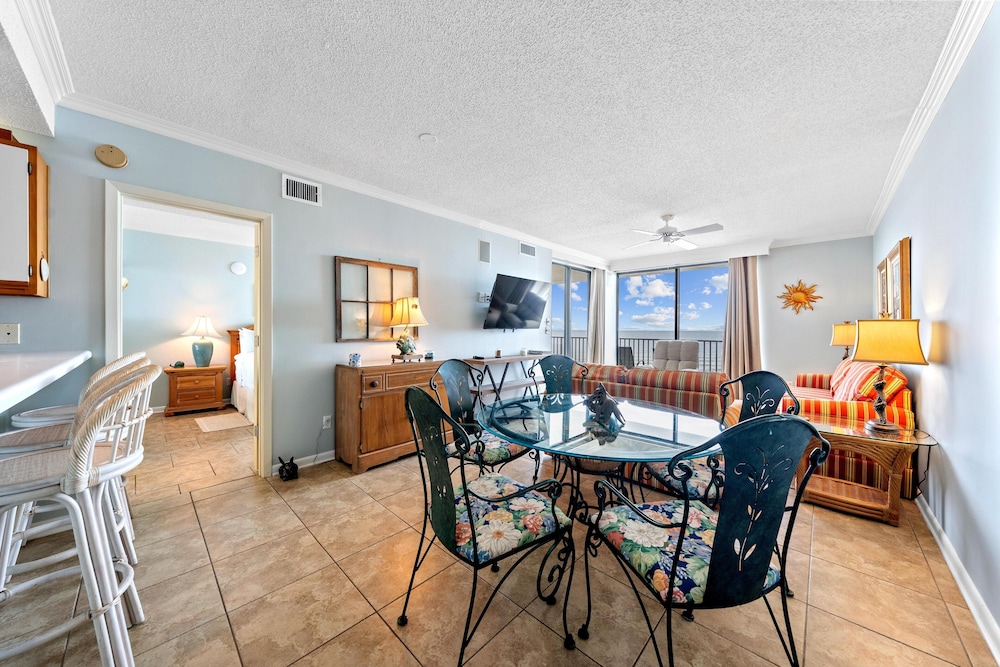Romar Place 705
