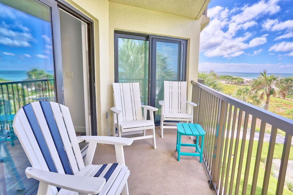 Land's End 11-302 Beach Front - Premier