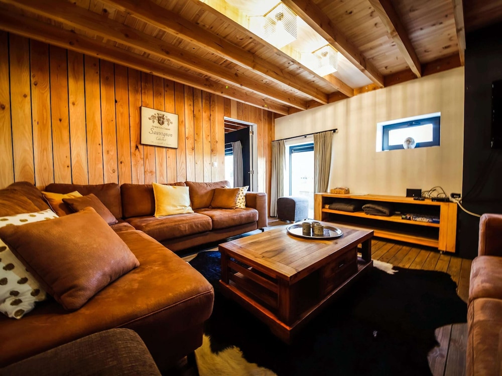 Family Retreat Near Haltinne