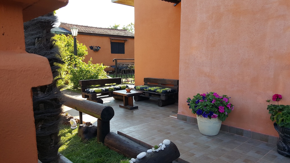 Photo 13