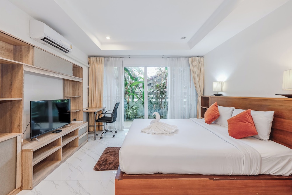 1BR Near Naiharn Pool&Relaxed Vibes C199