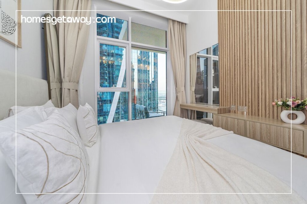 Premium 2BR Apt Home Fully Furnished