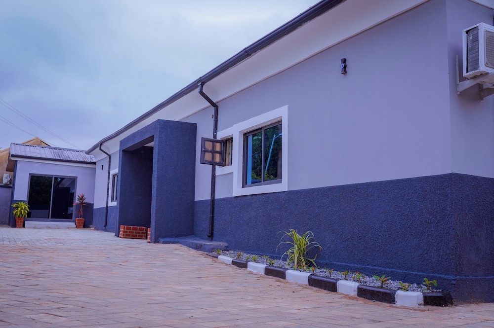 Hannan Residence