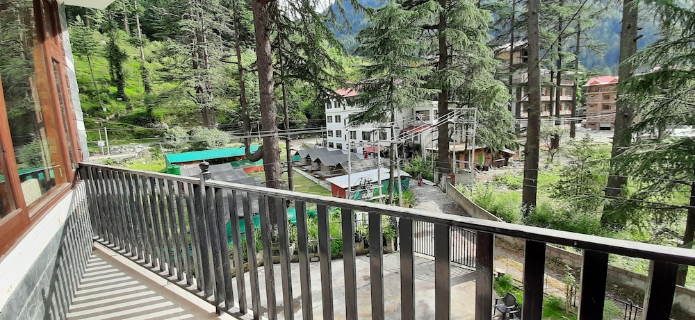 Hotel Aman Palace Kasol view 4