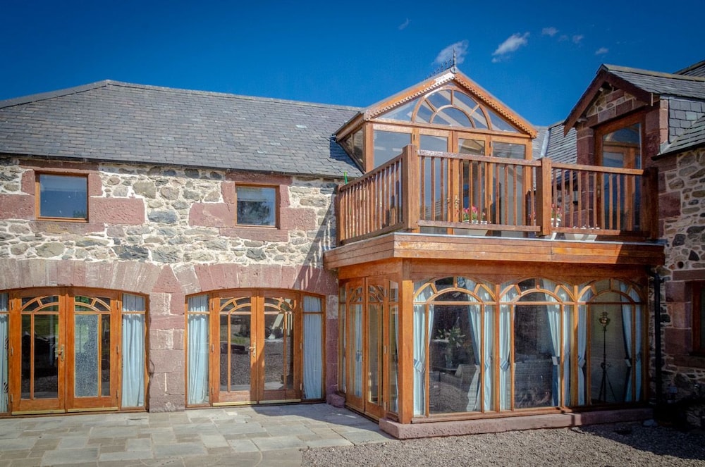 Castleview - Newton Steading