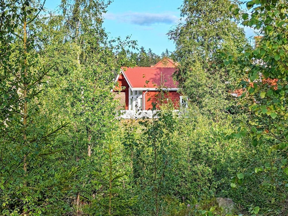 10 Person Holiday Home in Syssleback-by Traum