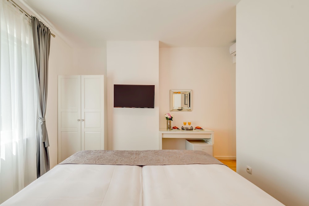 Capital Apartments