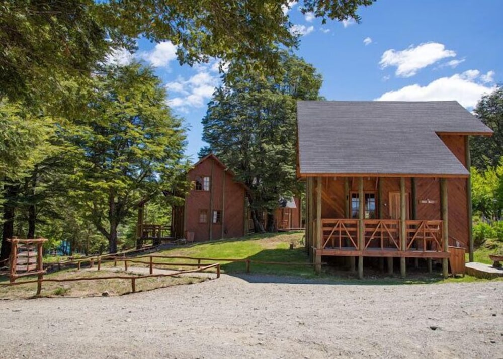 Green Baker Lodge