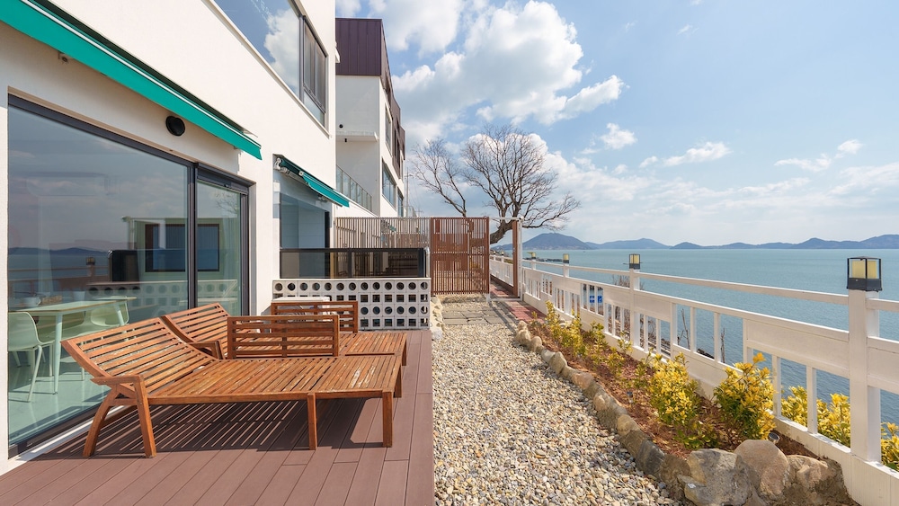 Jangsuri Pension in Yeosu