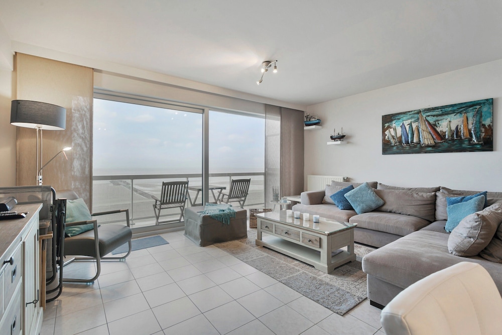 Apartment in Blankenberge by the Beach