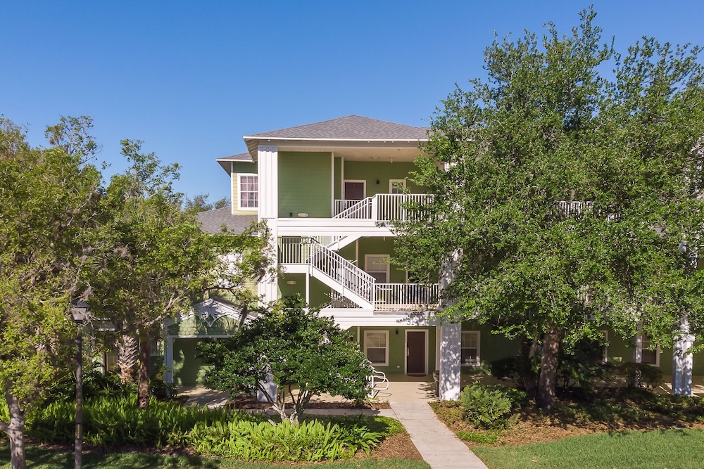 Hotel Family Ties At Bahama Bay - Image 1