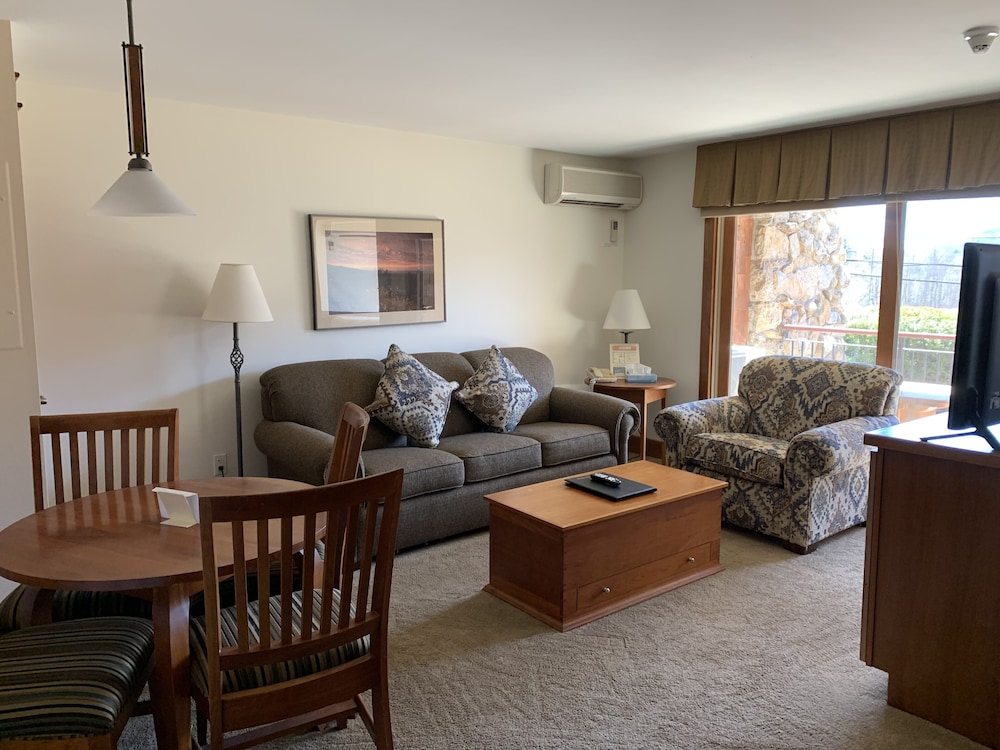Winwood Condominiums by Windham Mountain Club