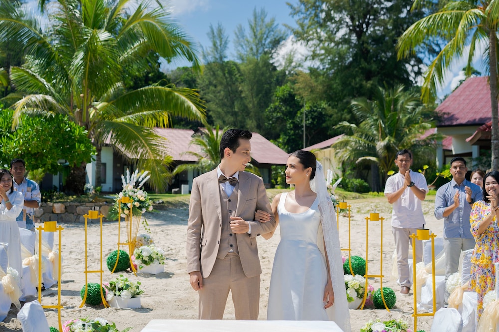 Indra Maya Pool Villas