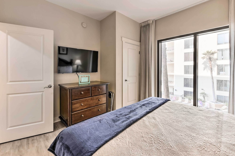 Scenic PCB Condo w/ Stunning Sunsets & Beach View!