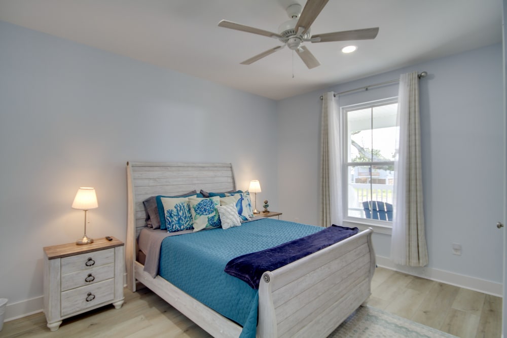 Sunny Gulfport Vacation Rental: Walk to Beaches! view 3