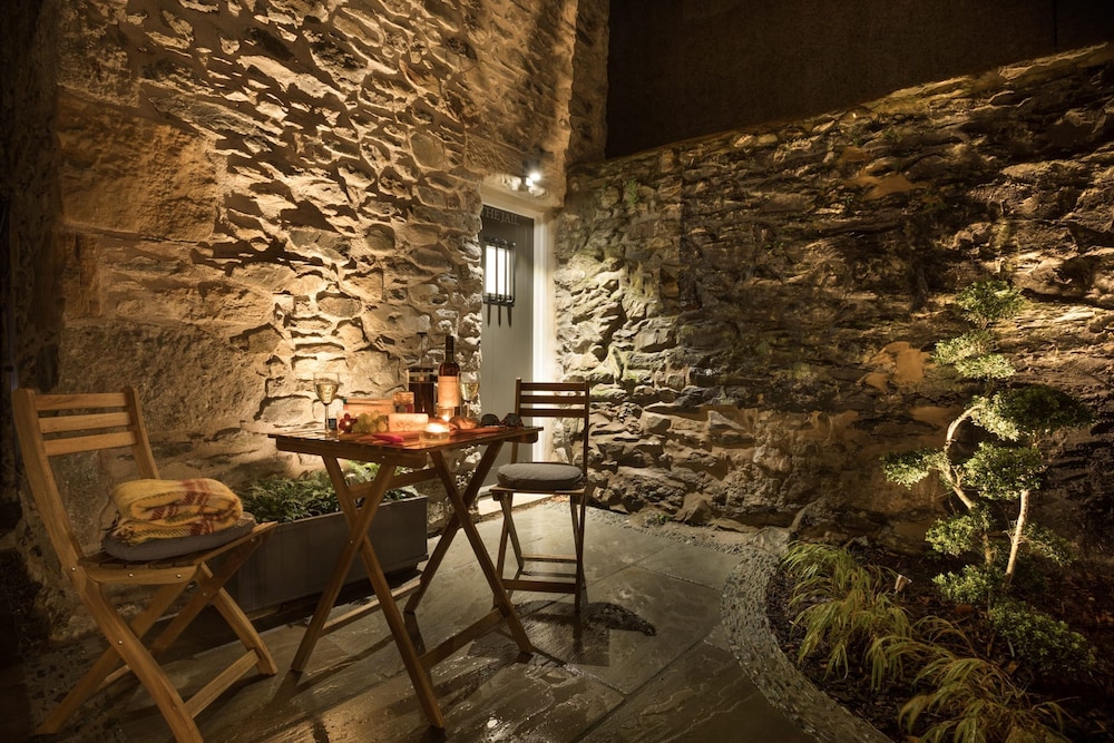 Wharton House Mews Retreat for two