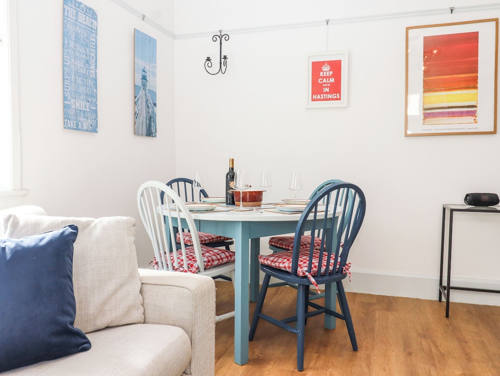 Goldhurst Apartment