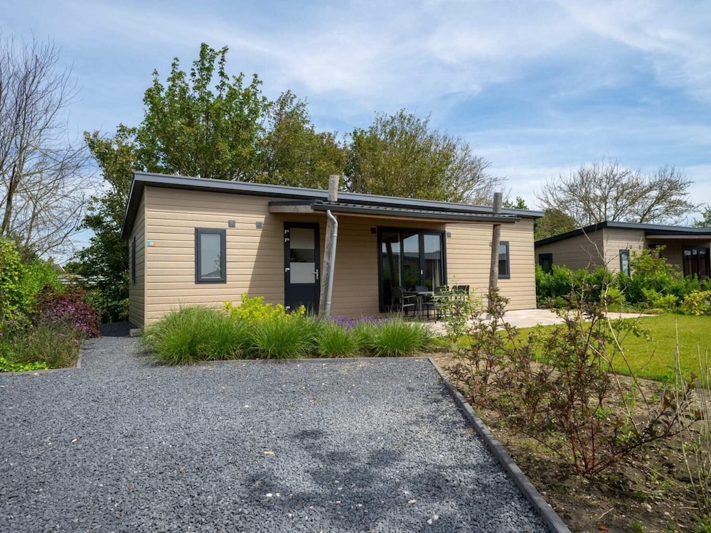 Modern Chalet With Dishwasher on the Markermeer
