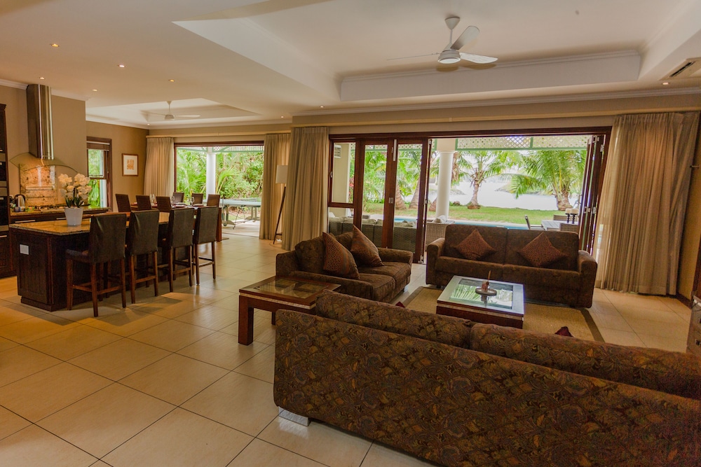 Spas Villas